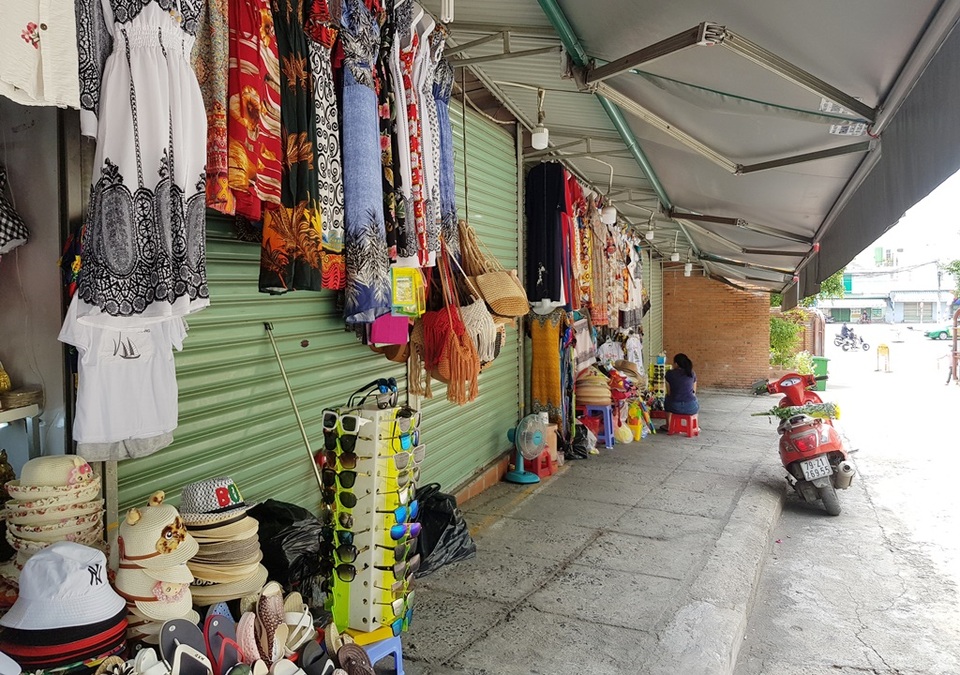 Tiểu thương chợ Đầm tròn Nha Trang nghỉ bán lần 2 vì dịch Covid-19 - 5 Tiểu thương chợ Đầm tròn Nha Trang nghỉ bán lần 2 vì dịch Covid-19 - 5