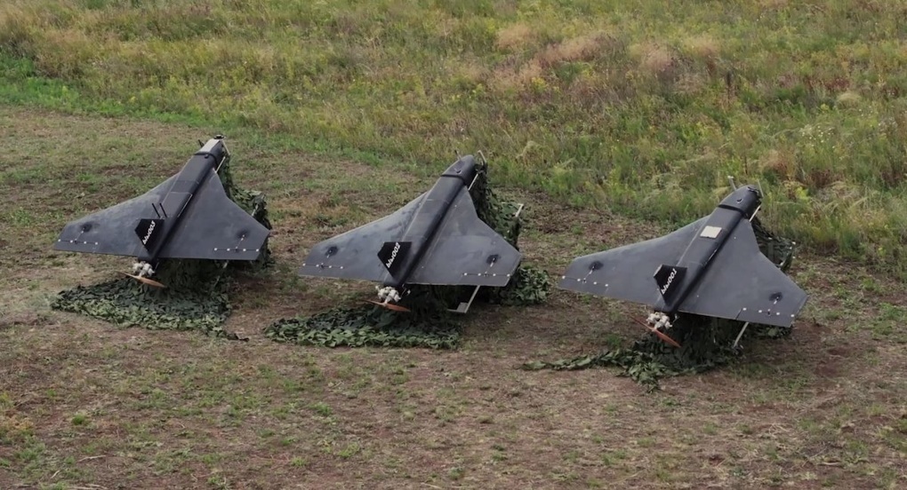 Vũ khí tương lai của Nga vượt mặt sát thủ vô hình Ukraine - 1