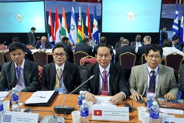 Đại tướng Trần Đại Quang tiếp xúc nhiều quan chức cấp cao dự Hội nghị tại Nga