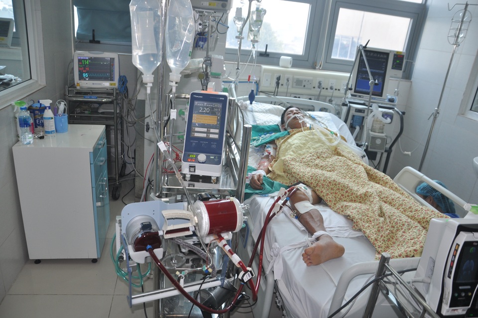 Xin các bác cứu bố cháu với, bố cháu sắp chết rồi ! - 1 Xin các bác cứu bố cháu với, bố cháu sắp chết rồi ! - 1