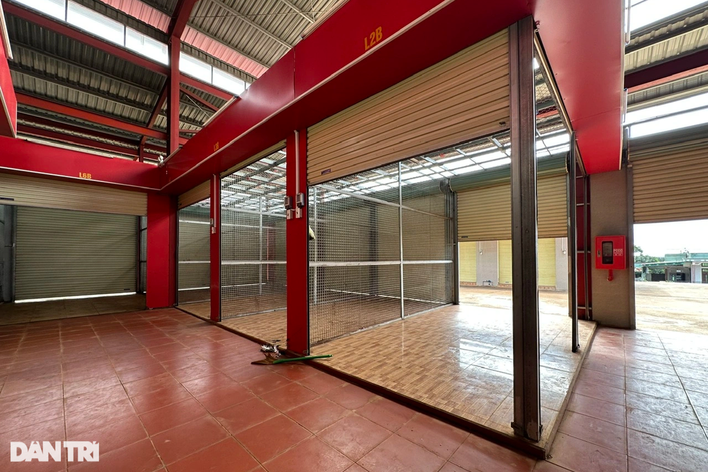 Vụ chợ 37 tỷ đồng chỉ có một tiểu thương: Kiên quyết giải tỏa chợ tự phát - 3 Vụ chợ 37 tỷ đồng chỉ có một tiểu thương: Kiên quyết giải tỏa chợ tự phát - 3