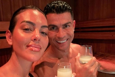 Bác sĩ thẩm mỹ kiện siêu sao C.Ronaldo vì "bùng" tiền làm đẹp