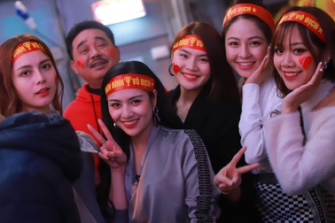 Hậu trường Táo Quân 2019 qua tiết lộ của "hot girl World Cup" Trâm Anh