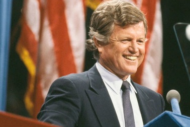 Kennedy và giấc mộng tổng thống không thành vì tai nạn xe hơi