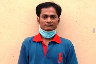 Bắt giam gã cha dượng hiếp dâm con riêng của vợ suốt nhiều năm