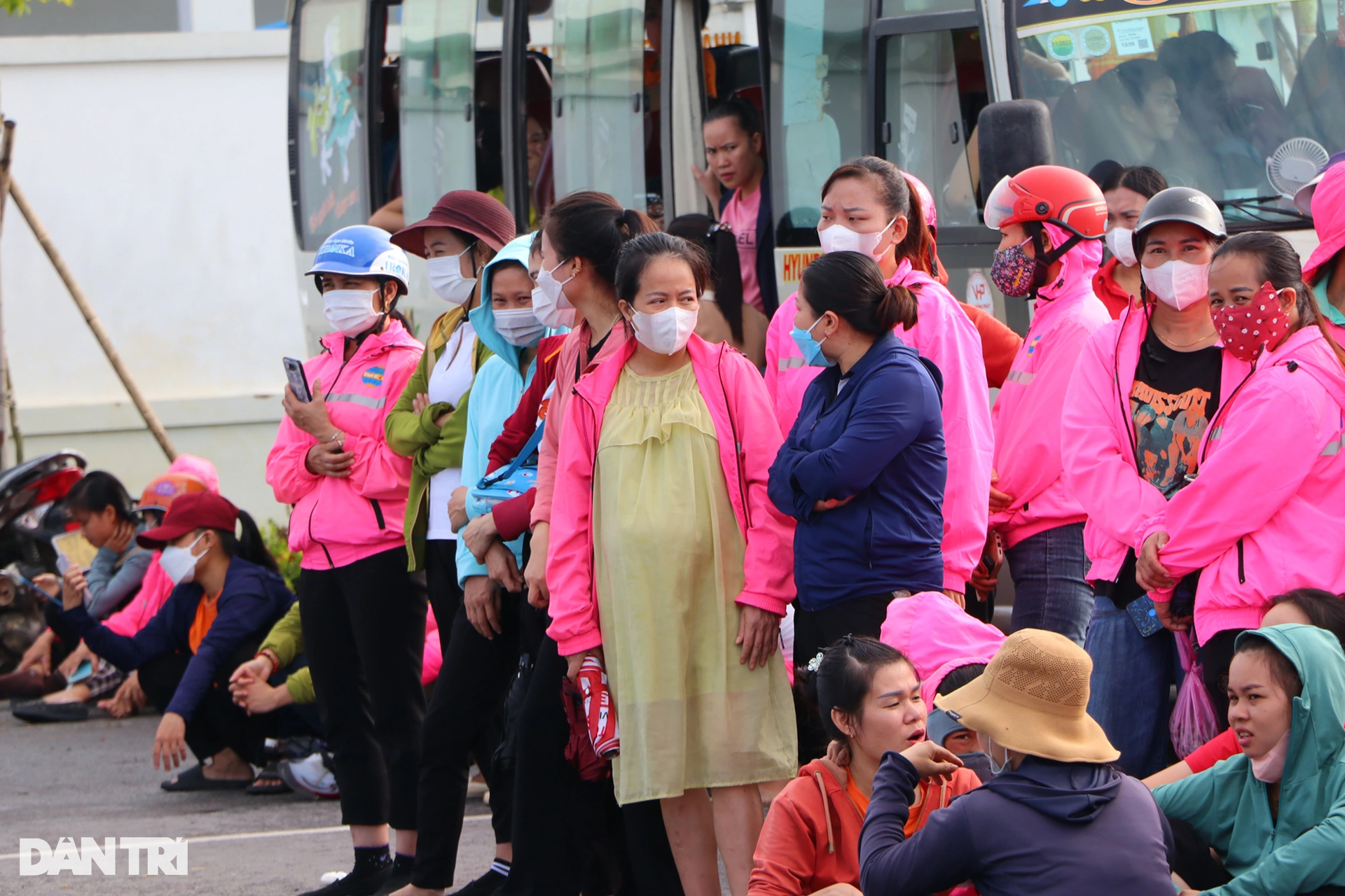 5.000 công nhân ngừng việc: Tỉnh ủy chỉ đạo, công nhân vẫn chưa vào xưởng - 6 5.000 công nhân ngừng việc: Tỉnh ủy chỉ đạo, công nhân vẫn chưa vào xưởng - 6