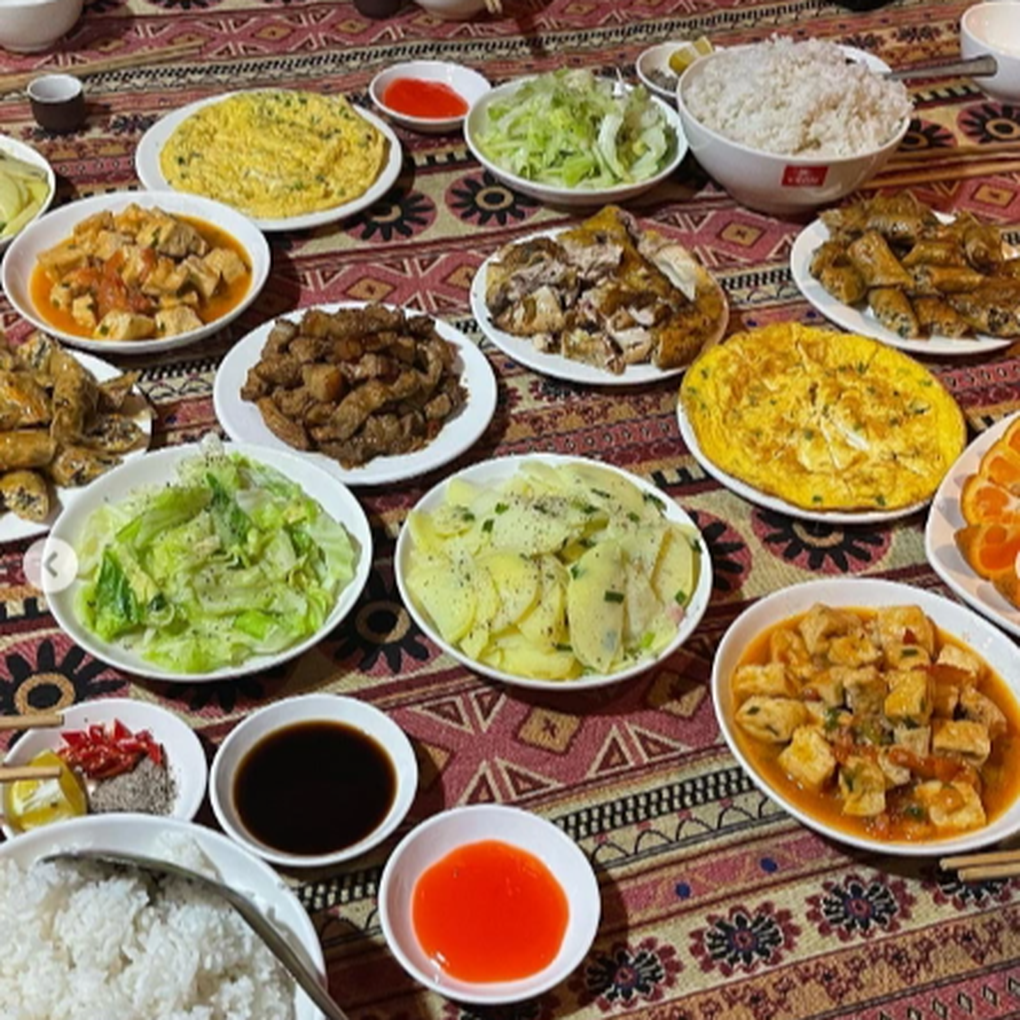 Thuê nhà ăn chơi một ngày ở Hà Nội hết 800.000 đồng, khách Tây sốc vì rẻ - 1 Thuê nhà ăn chơi một ngày ở Hà Nội hết 800.000 đồng, khách Tây sốc vì rẻ - 1