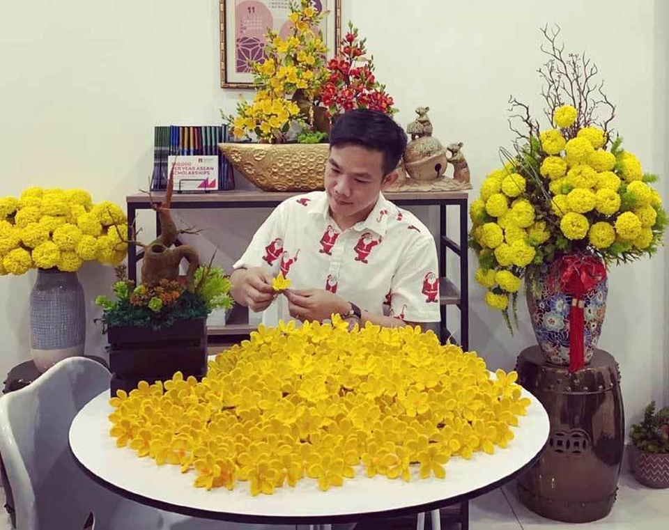 Hoa đào len sợi, giá chục triệu đồng vẫn khó mua chơi Tết - 1 Hoa đào len sợi, giá chục triệu đồng vẫn khó mua chơi Tết - 1