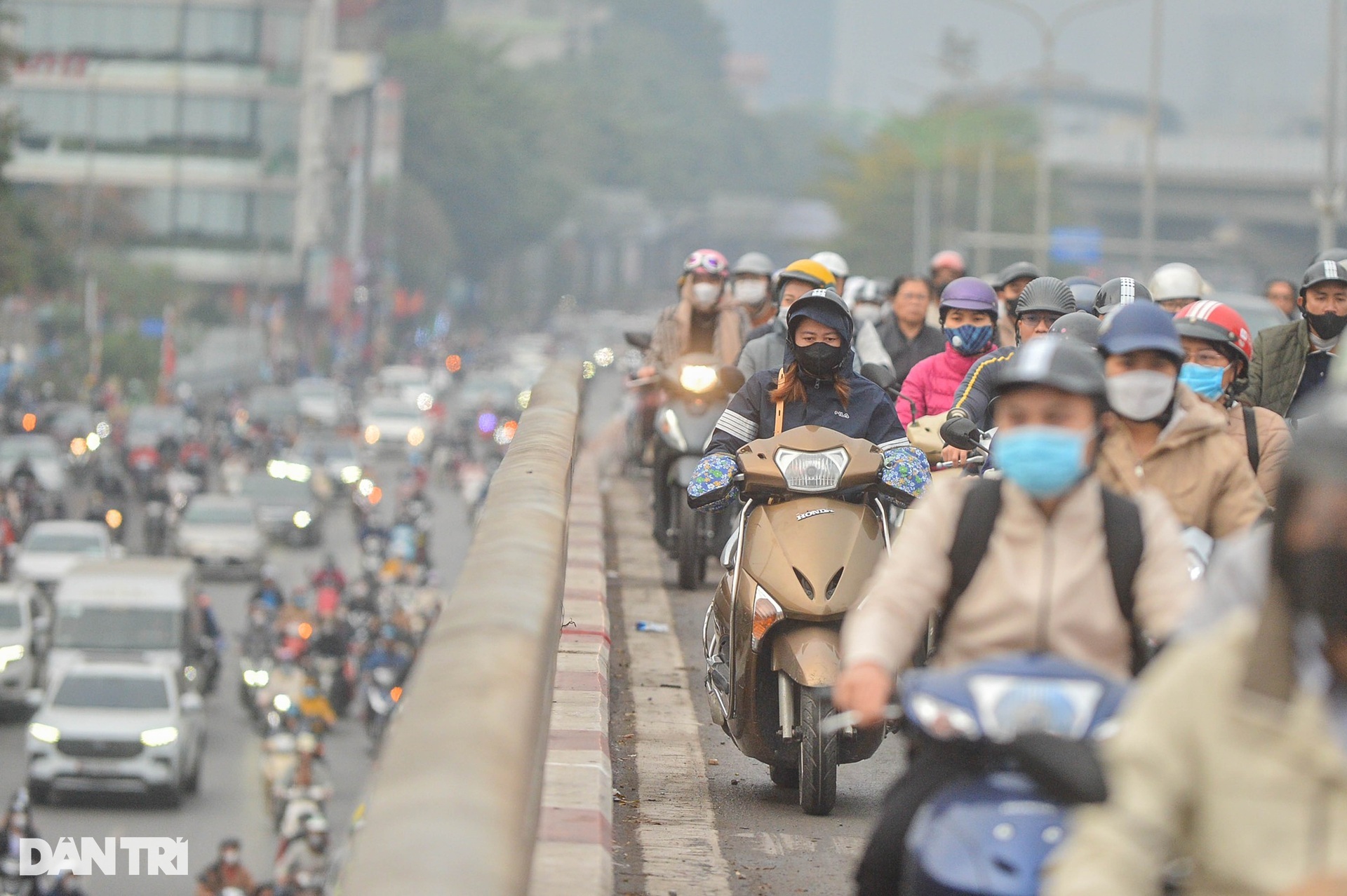 Vì sao Hà Nội phù hợp để thí điểm cấm xe máy chạy xăng? - 1 Vì sao Hà Nội phù hợp để thí điểm cấm xe máy chạy xăng?