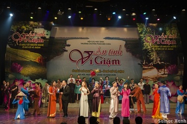 Dân ca Ví dặm đến với khán giả phía Nam