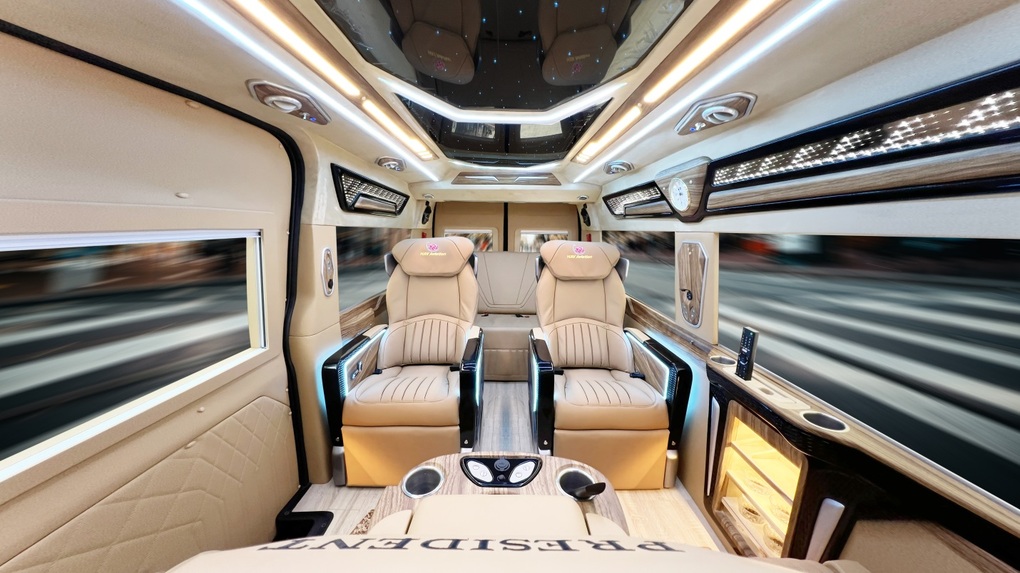 Cơn khát xe limousine phục vụ nhu cầu đi lại trong doanh nghiệp - 3 Cơn khát xe limousine phục vụ nhu cầu đi lại trong doanh nghiệp - 3