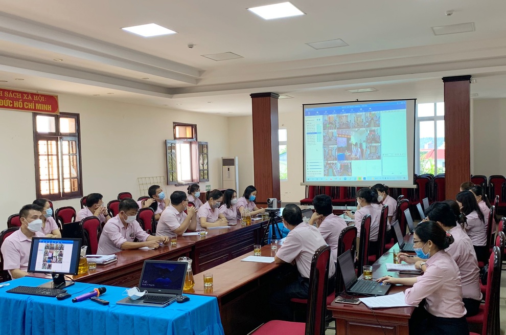 Hơn 1.000 doanh nghiệp được tiếp cận thông tin vay vốn trả lương ngừng việc - 3 Hơn 1.000 doanh nghiệp được tiếp cận thông tin vay vốn trả lương ngừng việc - 3
