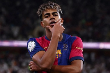 Giúp Barcelona vô địch, Lamine Yamal sánh ngang thành tích của Ronaldo
