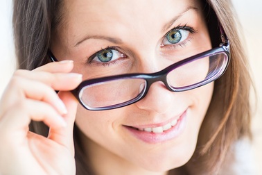 6 cách tự nhiên để cải thiện thị lực và bảo vệ mắt