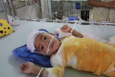 Thêm 98 triệu đồng đến với bé Kiều Trang