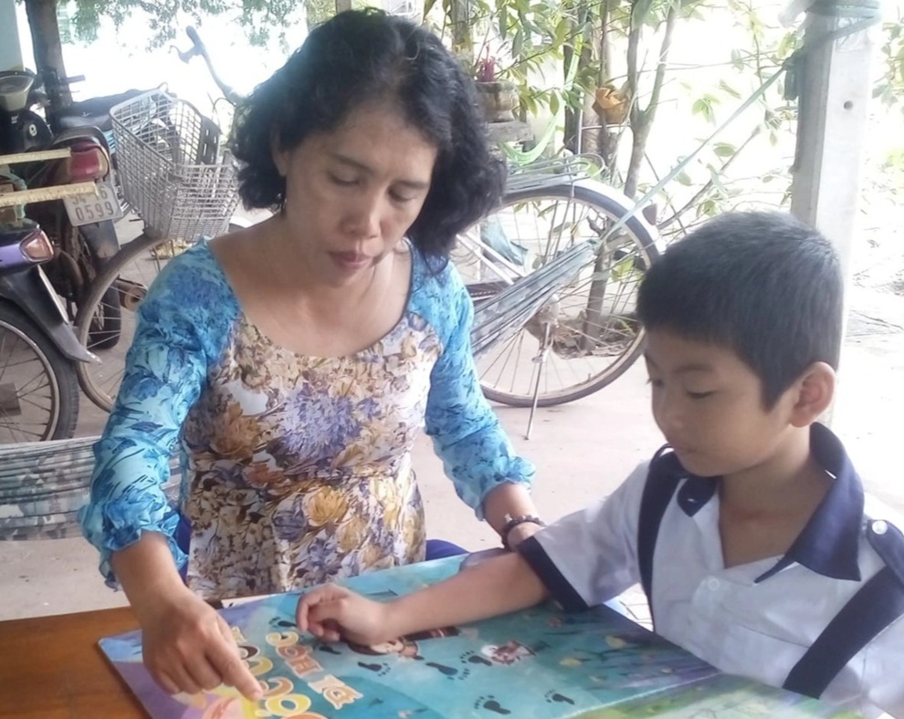 Cô giáo Sài Gòn lùng học sinh lớp 1: Cả trăm cuộc điện thoại tìm học trò - 2 Cô giáo Sài Gòn lùng học sinh lớp 1: Cả trăm cuộc điện thoại tìm học trò - 2