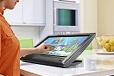 Rộ mốt “chơi" PC case liền màn hình