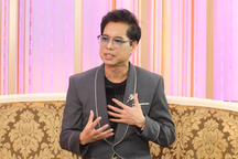 Ngọc Sơn tiết lộ giai đoạn khủng hoảng và lý do nói được 11 thứ tiếng