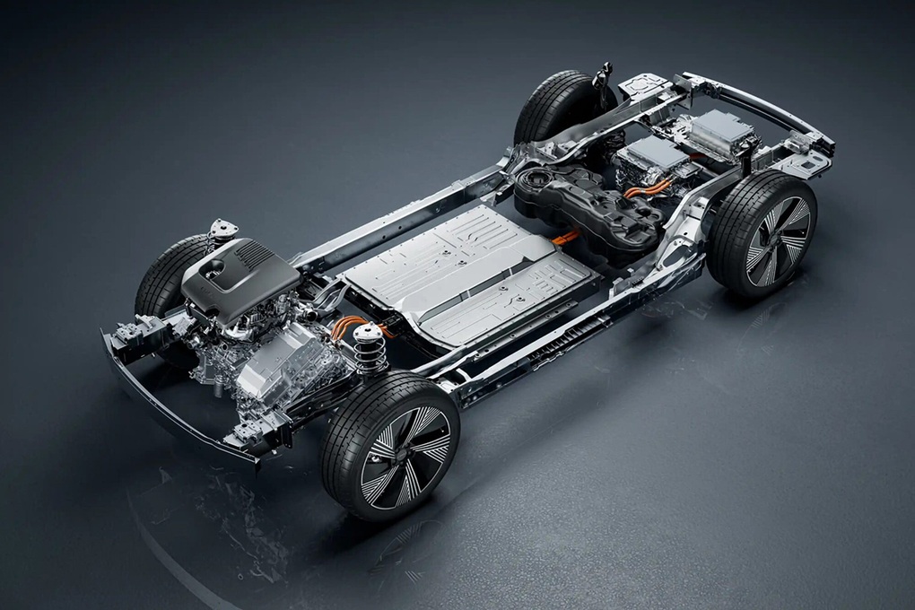 Khám phá Lynk  Co EM-P: Có gì hơn loạt xe plug-in hybrid đồng hương? - 4 Khám phá Lynk  Co EM-P: Có gì hơn loạt xe plug-in hybrid đồng hương? - 4