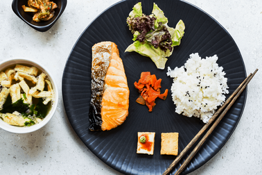 Không nhịn ăn, đây mới là cách người Nhật giữ thân hình thon gọn