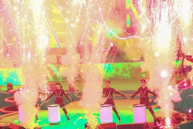 Hà Nội: Hơn 400 nghìn người đổ về quảng trường Đông Kinh Nghĩa Thục để đón năm mới 2017