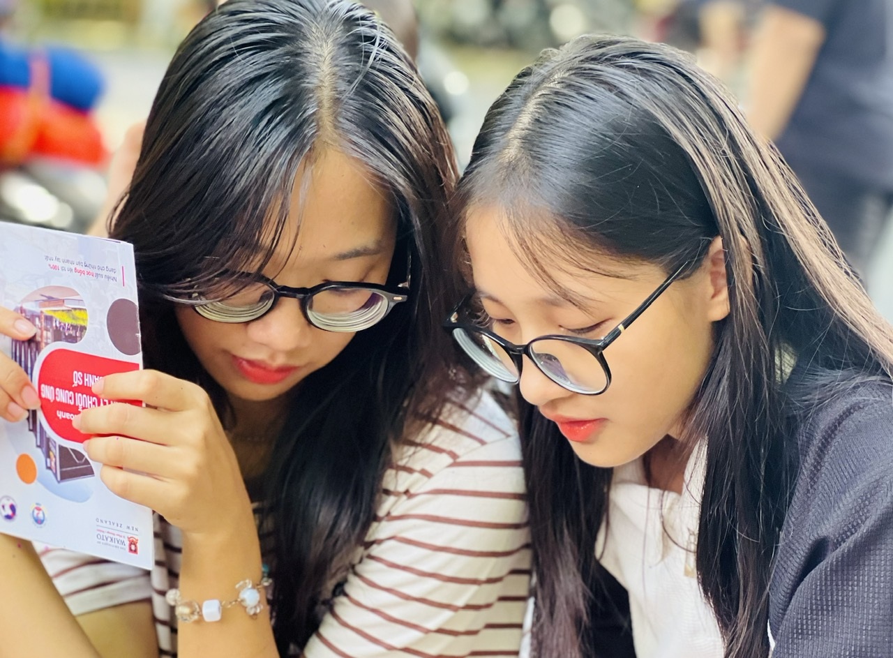 Akademik kayıtlara göre üniversiteye giriş: Favori çocuk geri mi çevriliyor? - 1 Xét tuyển đại học bằng học bạ: Con cưng bị quay lưng? - 1