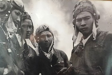 Kỳ 2: Phi công Nguyễn Văn Bảy cùng đồng đội tả xung hữu đột với máy bay Mỹ