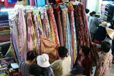 Vải Ân Độ “đọ sức” với vải Trung Quốc tại...chợ Việt Nam!