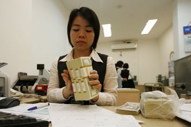 Có nới biên độ khi tỷ giá “nhảy nhót”?