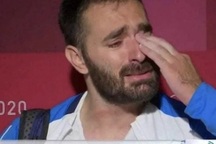 Lực sĩ bật khóc, tuyên bố giải nghệ sau Olympic Tokyo vì... quá nghèo