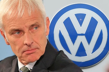 Volkswagen cải tổ nhân sự sau bê bối, CEO có thể mất chức
