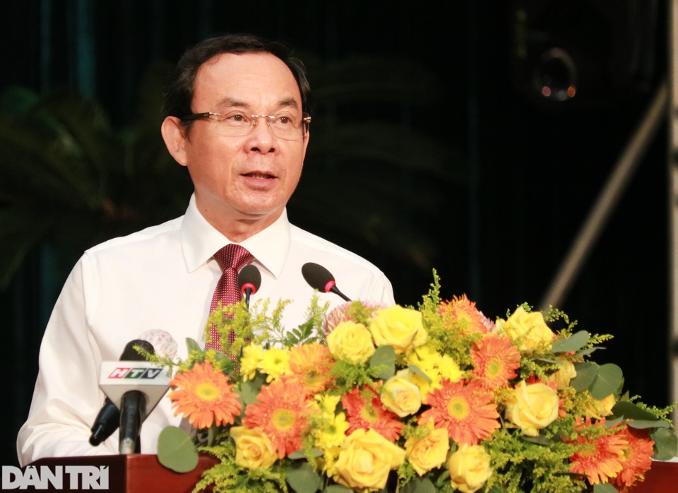Bí thư Nguyễn Văn Nên: Tìm kiếm gương người tử tế trên không gian mạng - 1 Bí thư Nguyễn Văn Nên: Tìm kiếm gương người tử tế trên không gian mạng - 1