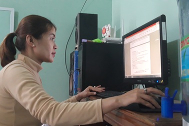 Nghỉ tránh dịch Covid-19, giáo viên nỗ lực mưu sinh để giữ nghề