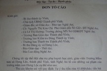 Trường thu chi không minh bạch, hàng trăm phụ huynh đòi “xử” hiệu trưởng