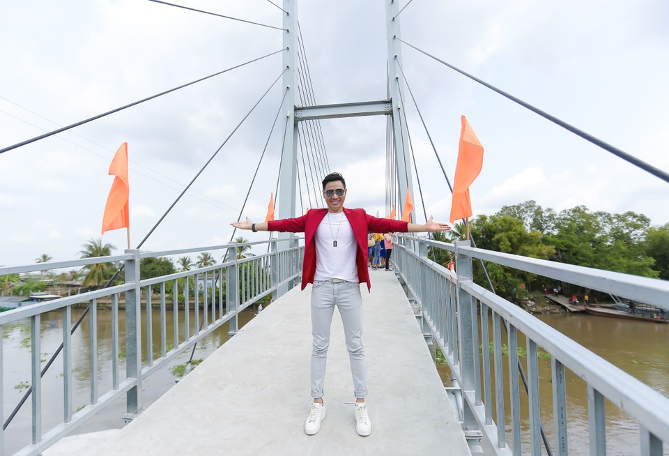 Nguyên Khang song ca cùng Ngọc Sơn - 2 Nguyên Khang song ca cùng Ngọc Sơn - 2