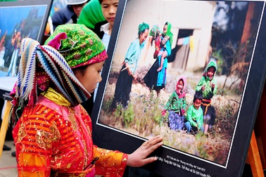 Thương nhớ Đồng Văn…