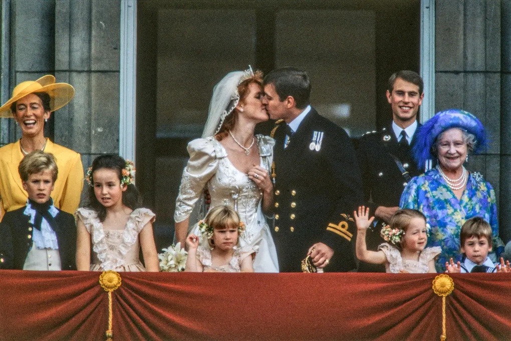 Con dâu khẳng định Nữ hoàng Anh Elizabeth II là mẹ chồng tuyệt vời nhất - 2 Con dâu khẳng định Nữ hoàng Anh Elizabeth II là mẹ chồng tuyệt vời nhất - 2