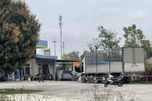 Tài xế tử vong khi ngủ qua đêm trên xe