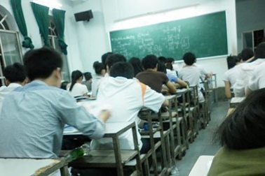 “Siêu thu nhập” của giáo viên ở Sài Gòn 