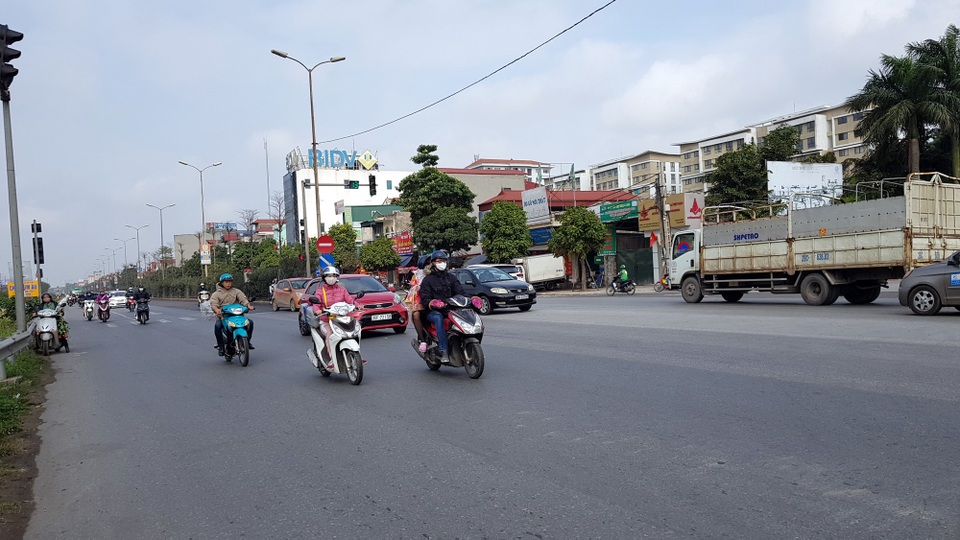 Giao thông Hà Nội “hạ nhiệt” ngày đầu kỳ nghỉ Tết - 11 Giao thông Hà Nội “hạ nhiệt” ngày đầu kỳ nghỉ Tết - 11