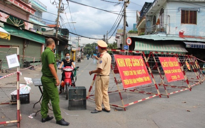 TPHCM: Giãn cách xã hội triệt để, “ai ở đâu thì ở đó”