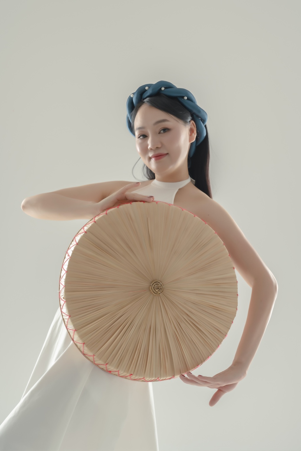NSƯT Hoài Anh rạng rỡ tuổi 42, hé lộ bí quyết cân bằng sự nghiệp, gia đình - 3 NSƯT Hoài Anh rạng rỡ tuổi 42, hé lộ bí quyết cân bằng sự nghiệp, gia đình - 3
