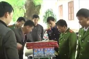 Công an huyện Quỳ Hợp bắt 3 đối tượng buôn pháo