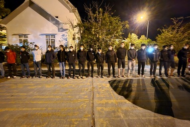 "Điều" cả đoàn người từ Đắk Lắk đến Đắk Nông đánh bảo vệ dự án điện gió