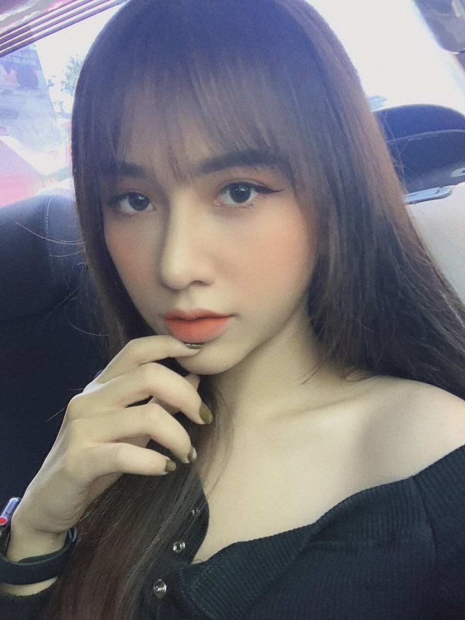 Bạn gái xinh đẹp Hoàng Đức gây sốt với góc nghiêng đẹp thần sầu trên báo Trung Quốc - 6 Bạn gái xinh đẹp Hoàng Đức gây sốt với góc nghiêng đẹp thần sầu trên báo Trung Quốc - 6