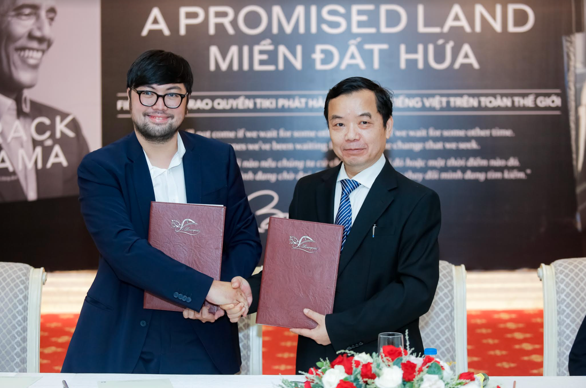 Nhiều bí mật chính trường nước Mỹ được tiết lộ trong cuốn Miền Đất Hứa - 2 Nhiều bí mật chính trường nước Mỹ được tiết lộ trong cuốn Miền Đất Hứa - 2
