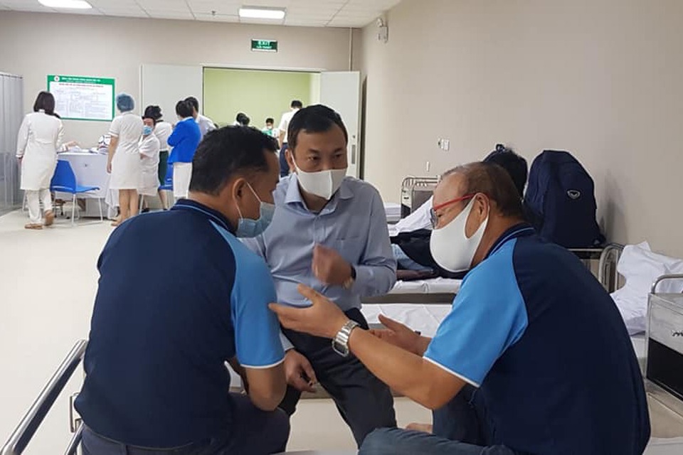 HLV Park Hang Seo chính thức được tiêm vắc xin phòng Covid-19 - 3 HLV Park Hang Seo chính thức được tiêm vắc xin phòng Covid-19 - 3