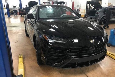 Đại gia Dương 'Kon' tậu Lamborghini Urus giá vài chục tỷ