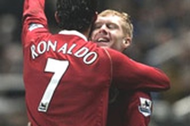 Old Trafford chờ Henrik Larsson ra mắt!