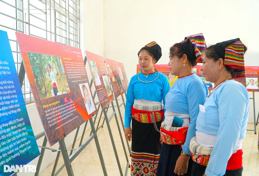 Xã miền núi không còn cảnh trưa la cà quán nhậu, tối chửi vợ con - 1 Xã miền núi không còn cảnh trưa la cà quán nhậu, tối chửi vợ con - 1
